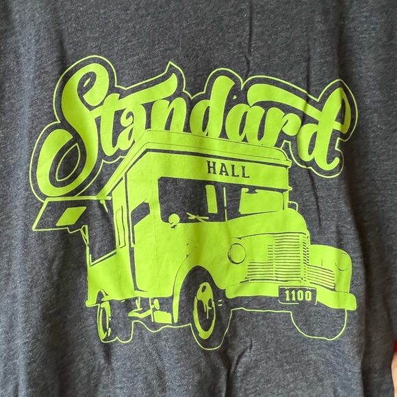 Columbus Standard Hall Shirt - Picture 2 of 4